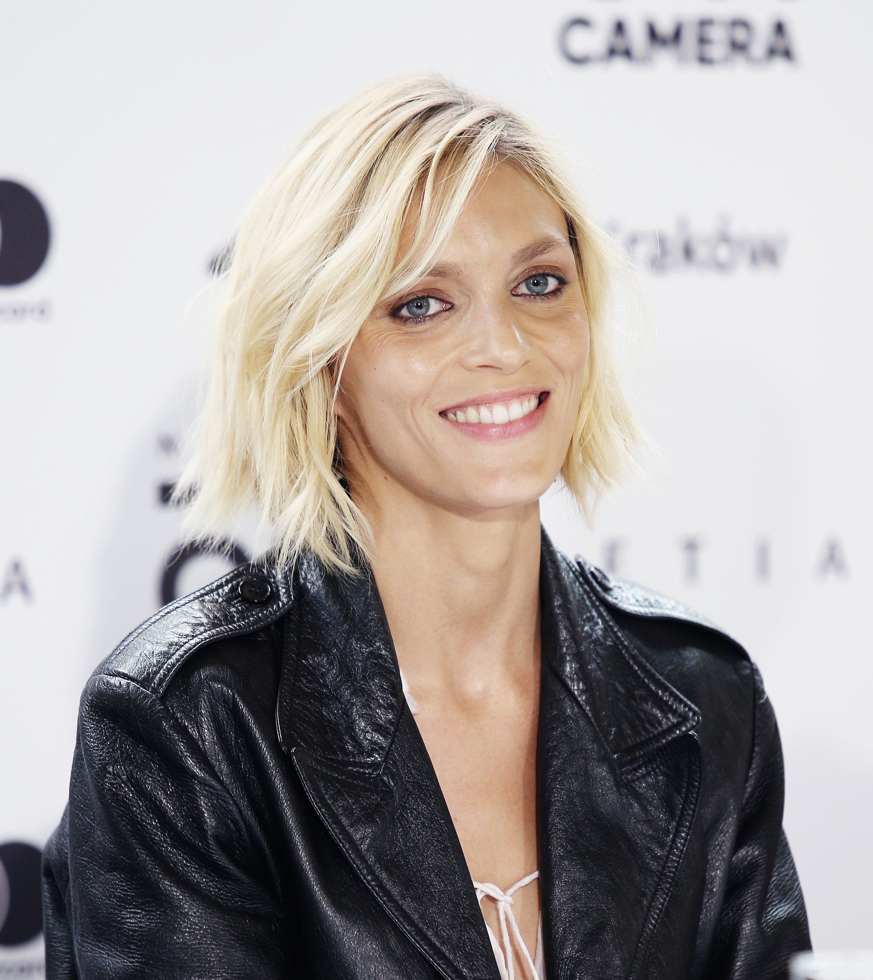 50+ Famous People Born On June 12